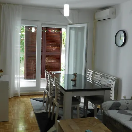 Apartment Geat Near Centar