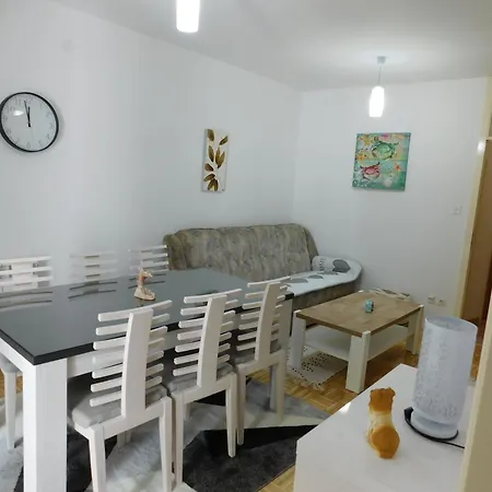 Apartment Geat Near Centar *