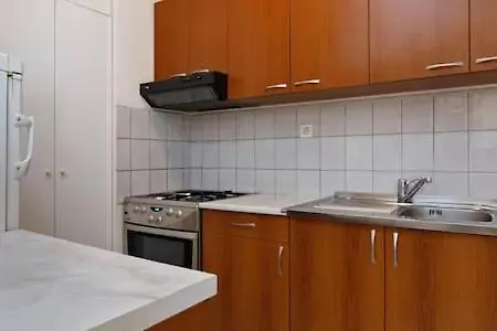 Geat Near Centar Apartment Split